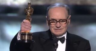 Ennio Morricone : photo Oscar d'honneur