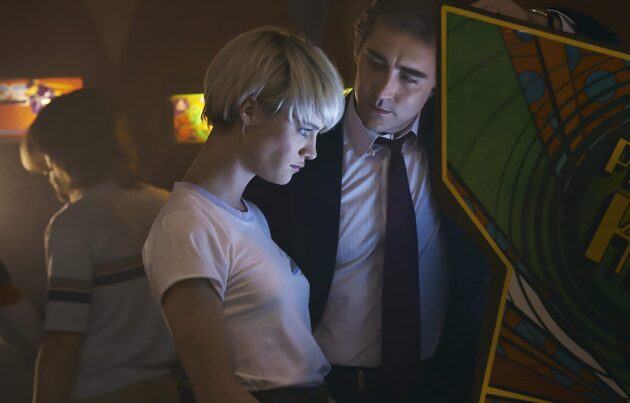 photo, Mackenzie Davis, Lee Pace