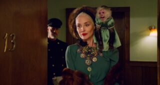 Ratched : Photo Sharon Stone