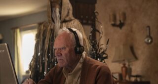 Truth Seekers : Photo Malcolm McDowell