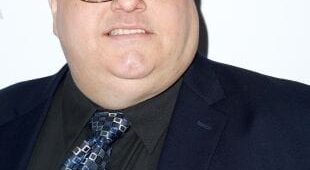 David Anthony Higgins : Photo officielle