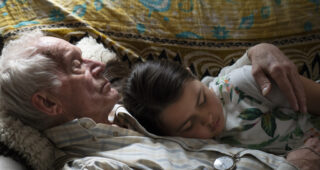 Falling : photo, Lance Henriksen