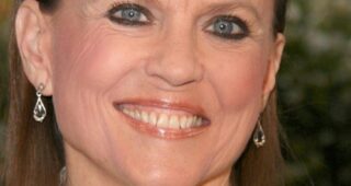 Ann Reinking : Photo officielle