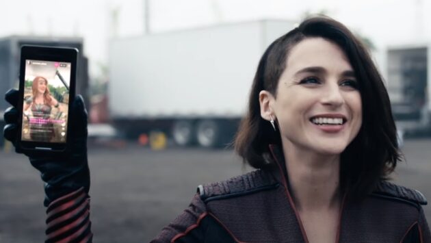photo, Aya Cash