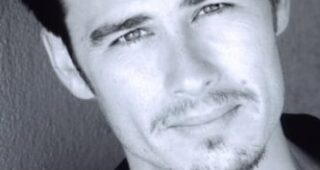 Liam Waite : Photo officielle