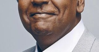 Vijay Amritraj : Photo officielle