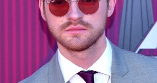 Finneas O'Connell : Photo officielle
