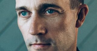 Johnny Hawkes : Photo officielle