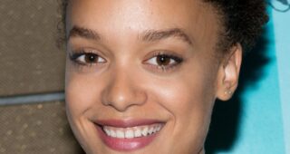 Britne Oldford : Photo officielle