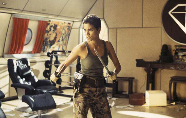 Meurs un autre jour : Photo Halle Berry
