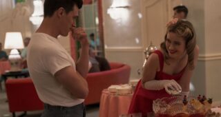 Ratched : Photo Finn Wittrock, Alice Englert