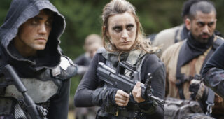 The 100 : photo, Jessica Harmon