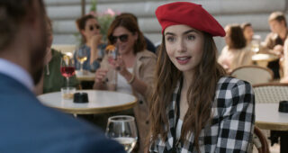 Emily in Paris : Photo Lily Collins