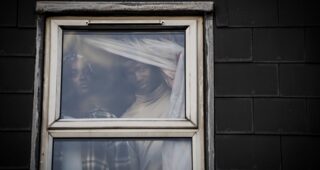 His House : photo, Wunmi Mosaku, Sope Dirisu