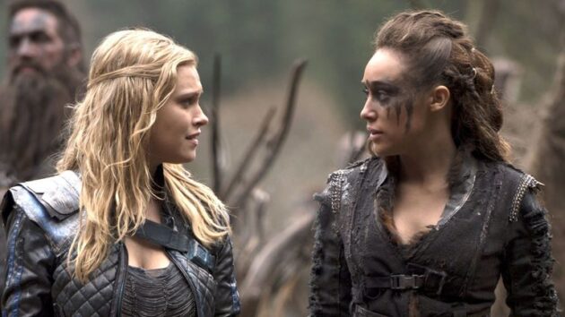 photo, Eliza Taylor, Alycia Debnam Carey