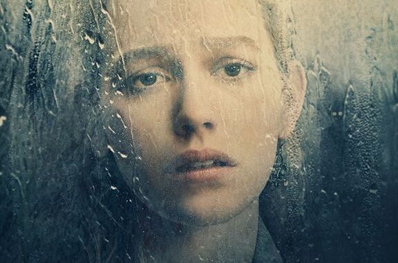 The Haunting of Bly Manor : Affiche Victoria Pedretti