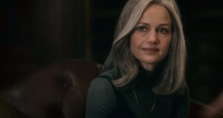 The Haunting of Bly Manor : photo, Carla Gugino