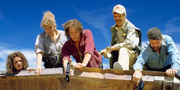 photo, Kevin Bacon, Reba McEntire, Finn Carter, Michael Gross, I Fred Ward