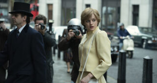 The Crown : Photo Emma Corrin