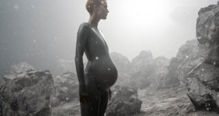 Raised by Wolves : photo, Amanda Collin