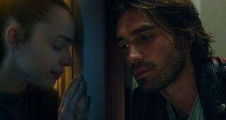 Songbird : photo, K.J. Apa, Sofia Carson