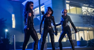 Arrow : photo, Juliana Harkavy, Katherine McNamara, Katie Cassidy