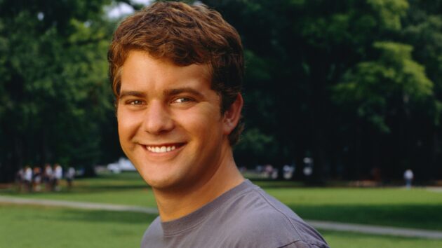 photo, Joshua Jackson