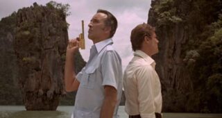 L'Homme au pistolet d'or : photo, Christopher Lee