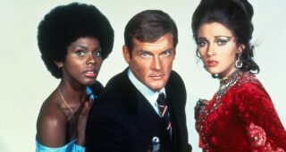 photo, Roger Moore, Jane Seymour, Gloria Hendry