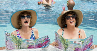 Barb and Star Go to Vista Del Mar : photo, Kristen Wiig, Annie Mumolo