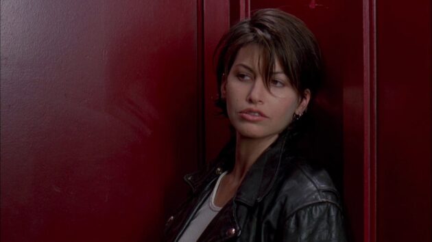 photo, Gina Gershon