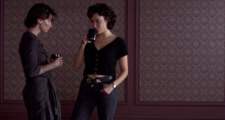 Bound : photo, Jennifer Tilly, Gina Gershon