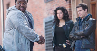 Brooklyn Nine-Nine : photo, Craig Robinson, Andy Samberg, Stephanie Beatriz