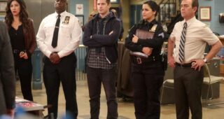 Brooklyn Nine-Nine : photo, Stephanie Beatriz, Andre Braugher, Andy Samberg, Melissa Fumero, Joe Lo Truglio