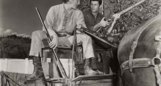 La Captive Aux Yeux Clairs : photo, Kirk Douglas, Dewey Martin