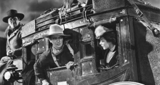 La chevauchée fantastique : photo, Claire Trevor, John Wayne