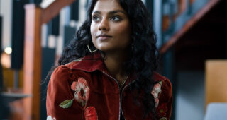 Simone Ashley : photo, Sex Education