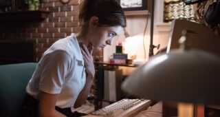 Yes, God, Yes : photo, Natalia Dyer