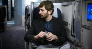 The Flight Attendant : Photo Michiel Huisman