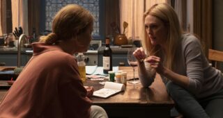 La Femme à la fenêtre : Photo Amy Adams, Julianne Moore