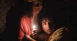 Old : photo, Alex Wolff