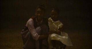 Them : photo, Melody Hurd, Shahadi Wright Joseph