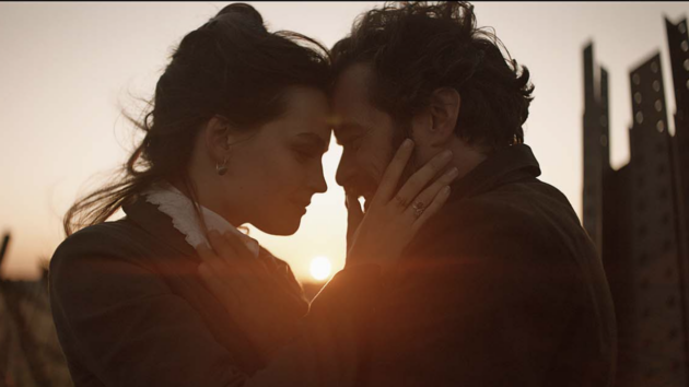 Eiffel : photo, Romain Duris, Emma Mackey