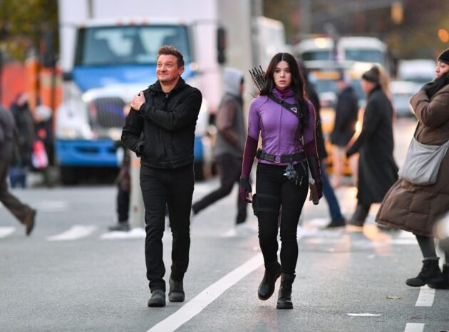 Photo, Jeremy Renner, Hailee Steinfeld