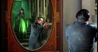La Gorgone : photo, Prudence Hyman, Christopher Lee