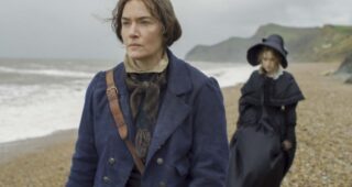 Ammonite : photo, Kate Winslet, Saoirse Ronan