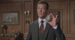 Octopussy : photo, Roger Moore