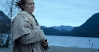 See : photo, Hera Hilmar