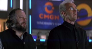 Demain ne meurt jamais : photo, Jonathan Pryce, Ricky Jay