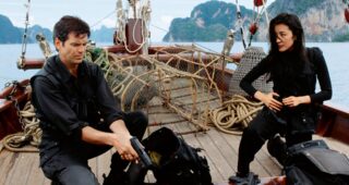 Demain ne meurt jamais : photo, Pierce Brosnan, Michelle Yeoh